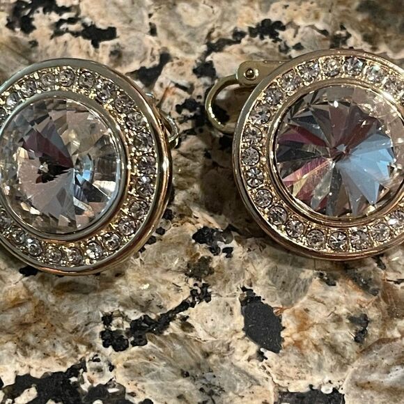 Gold Tone Crystal Round Vintage Clip On Earrings Stunning! - Picture 15 of 15
